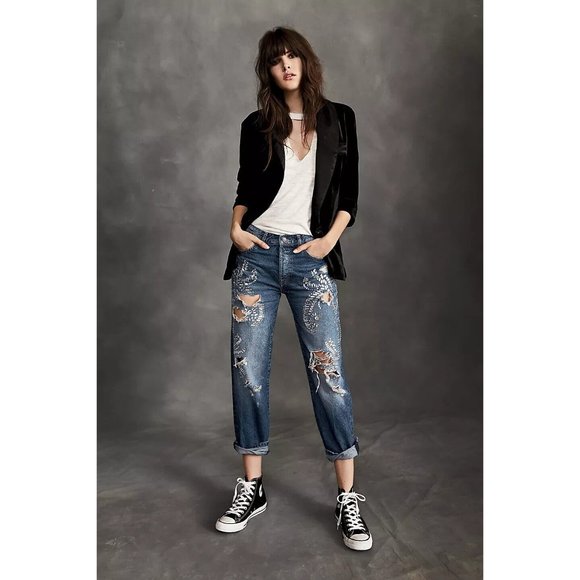 Free People Cem Rhinestone Embellished Jeans Slouchy Boyfriend Fit Distressed 28 - Picture 1 of 5